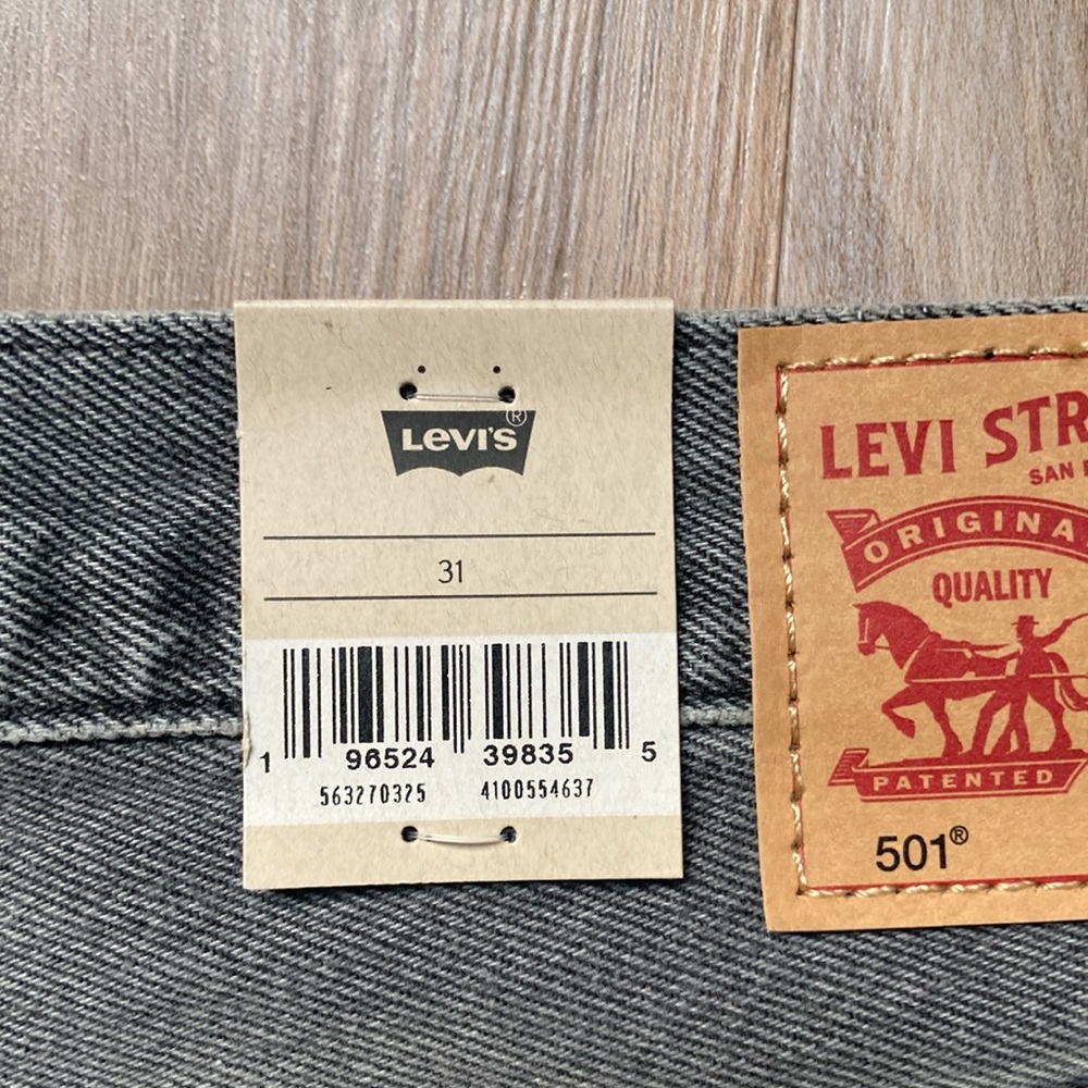 Levi’s 501 jean short distressed high rise 501 jean cotton denim cutoff size 31 - Picture 13 of 17